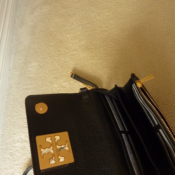 Tory Burch 'Britten' Leather T Logo Chain Strap Shoulder Bag (Black) - NEW - Picture 10 of 12